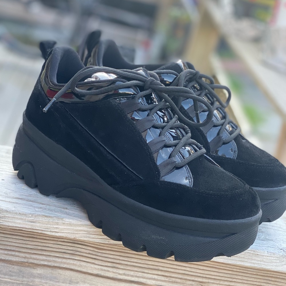 Black Wedge Madden Girl